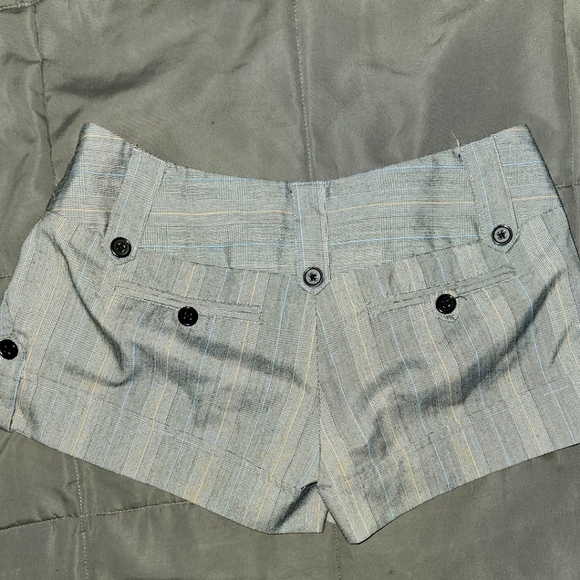 Tracy Evans Limited shorts (3) - Picture 3 of 3